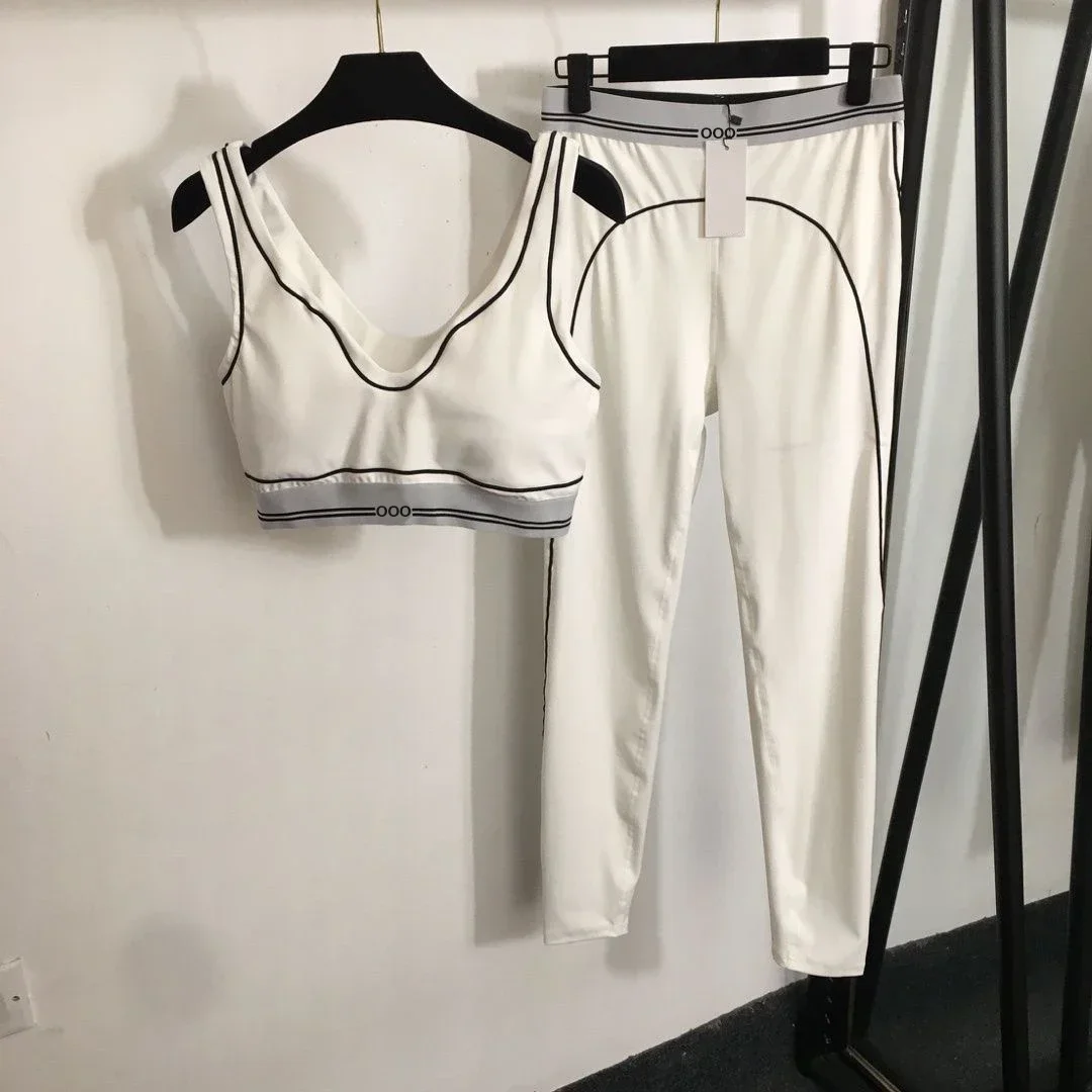 Tanktop und Hose Zweiteiliges  – Pilate Yoga Workout Bewertung und Preis